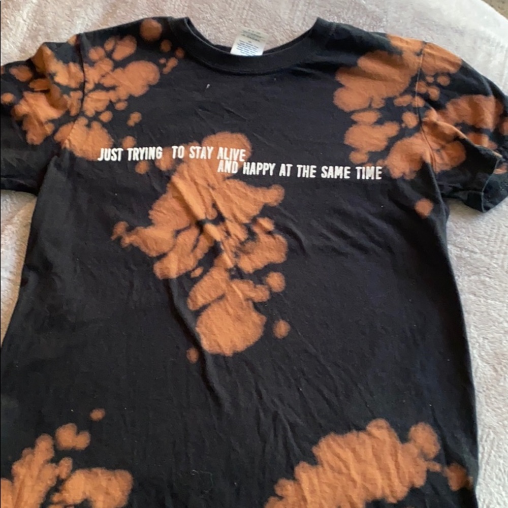 Graphic tee